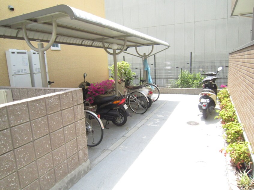 駐輪場 エレガント叶Ⅱ