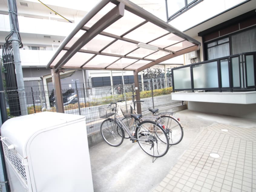 駐輪場 ドルフhiro