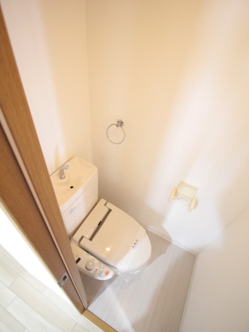 トイレ ドルフhiro