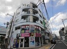 クイーンライフ鳴尾　東の外観