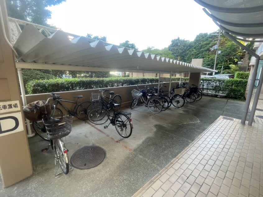 駐輪場 泉北鴨谷台三丁第弐住宅壱号棟