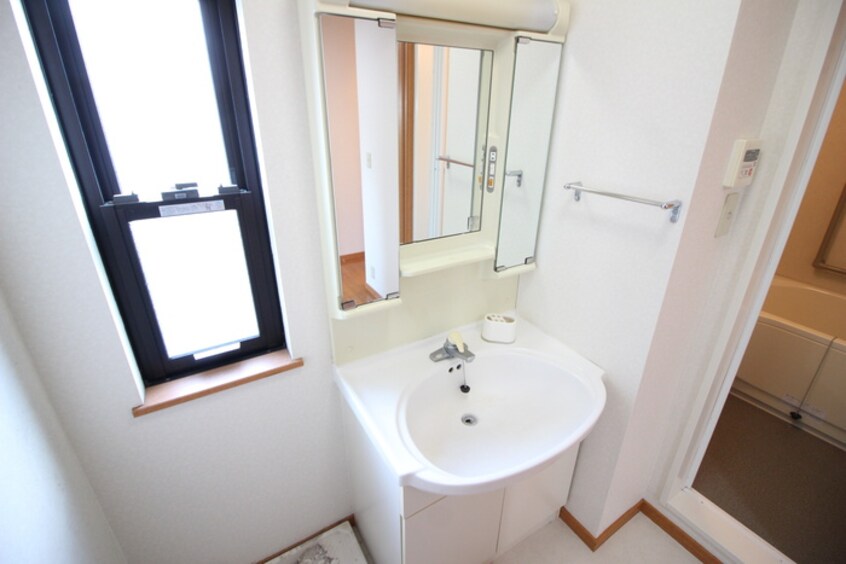 洗面 フロ－ラ岡本