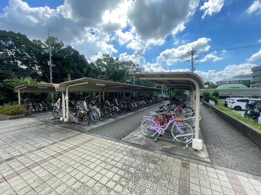 駐輪場 プレスト・コ－ト壱番館