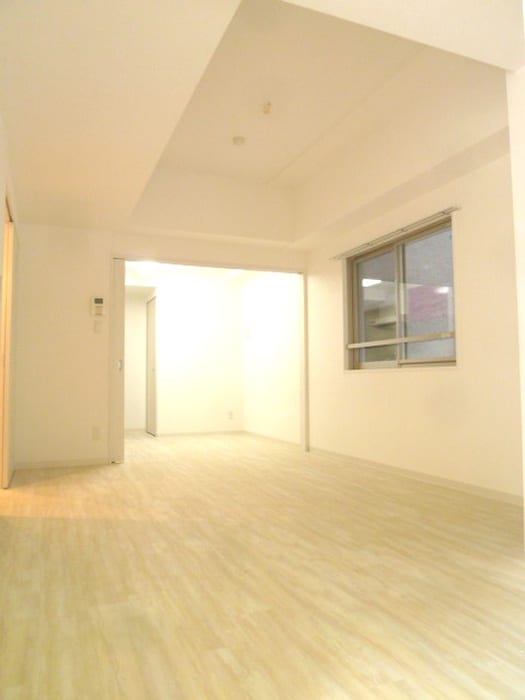 居室 サラベルナール夕陽丘