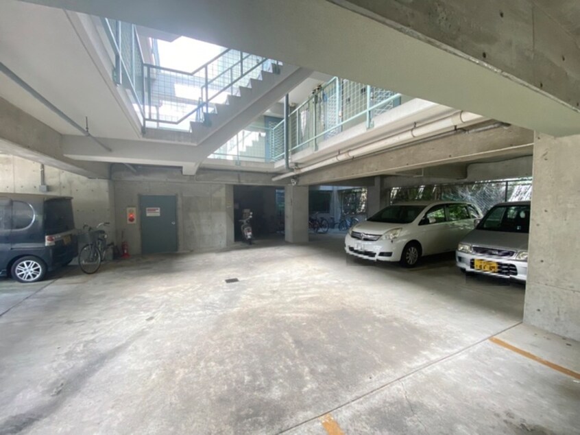 駐車場 アメニティ音羽