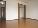 居室 ラフィ－ネ二ツ屋