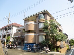 EASY　BOX緑地公園