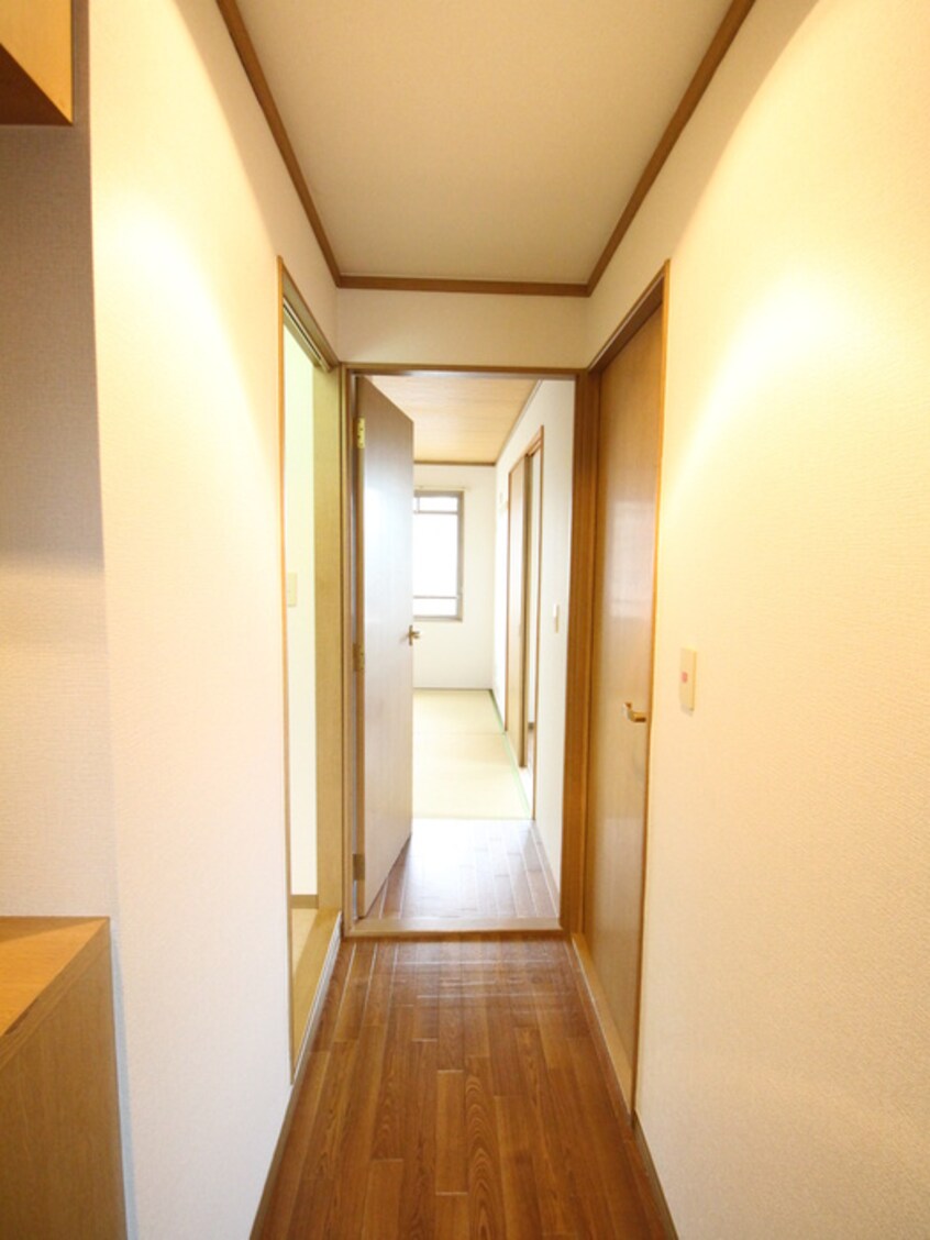 廊下 サンベ－ル春日