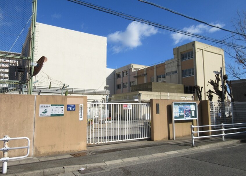 神戸市立御蔵小学校(小学校)まで210m サンライズ長田