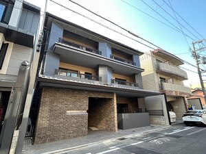 グランレブリー二条城東