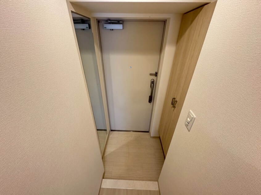玄関 リベルタ元町通