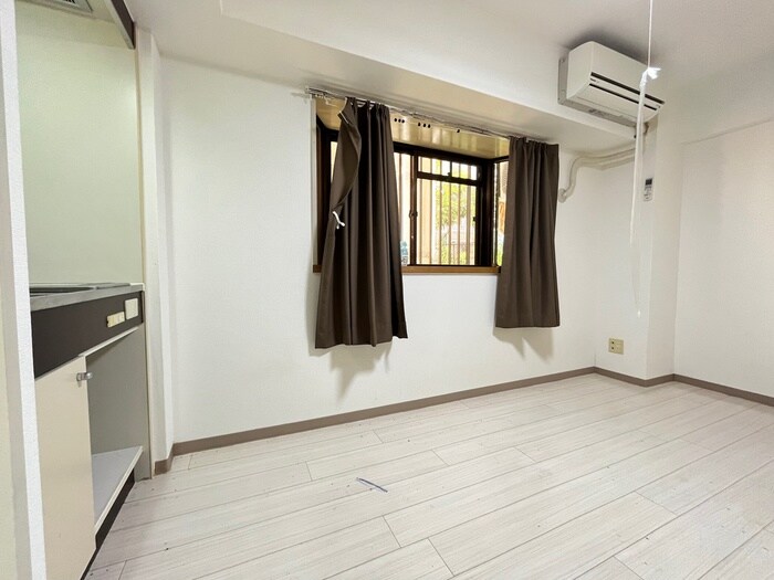 居室 ロイヤルコ－ト上池田