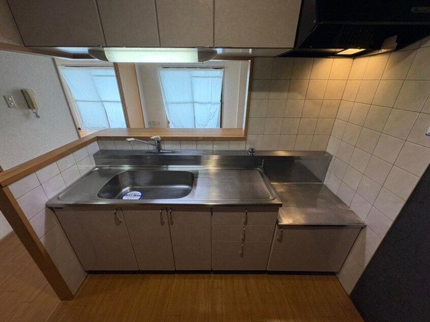 キッチン タウンコ－ト咲佳映