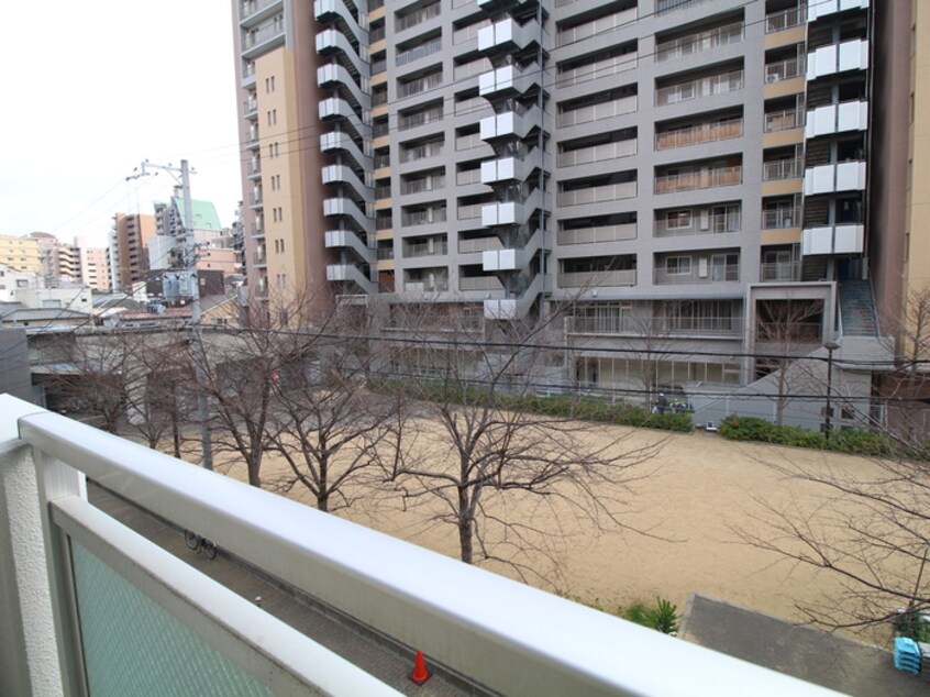 室内からの展望 リーガルコート明和