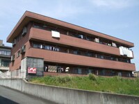 ファミーユ千代田