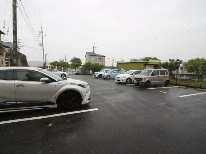 駐車場 ファミーユ千代田