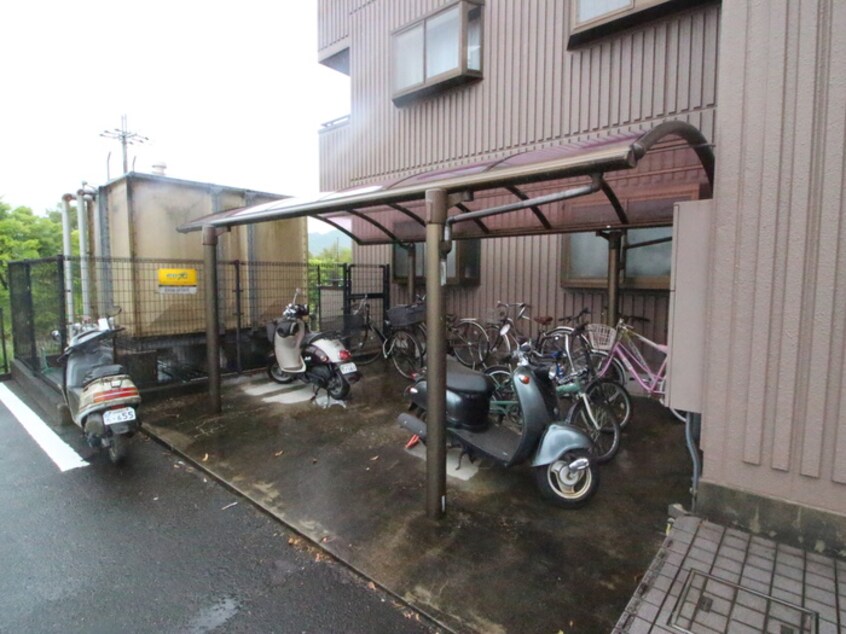 駐輪場 ファミーユ千代田