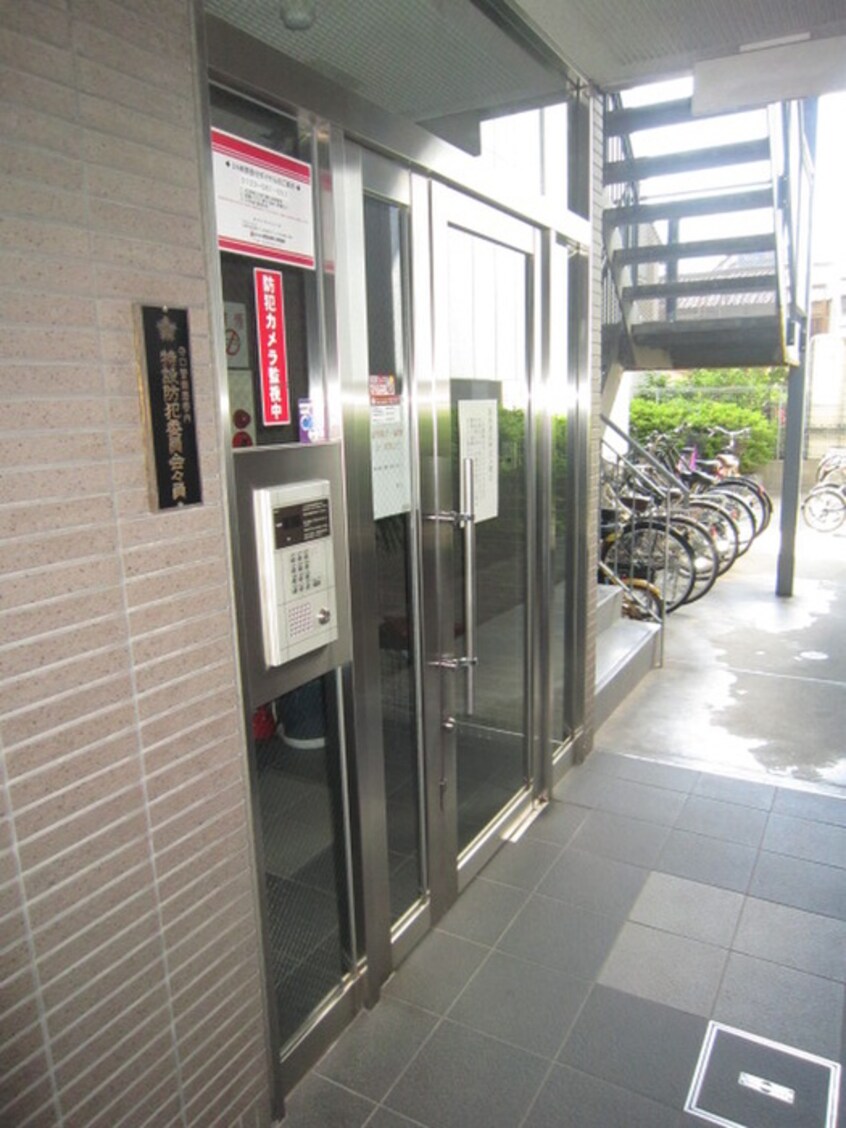 エントランス部分 グラシアス中島