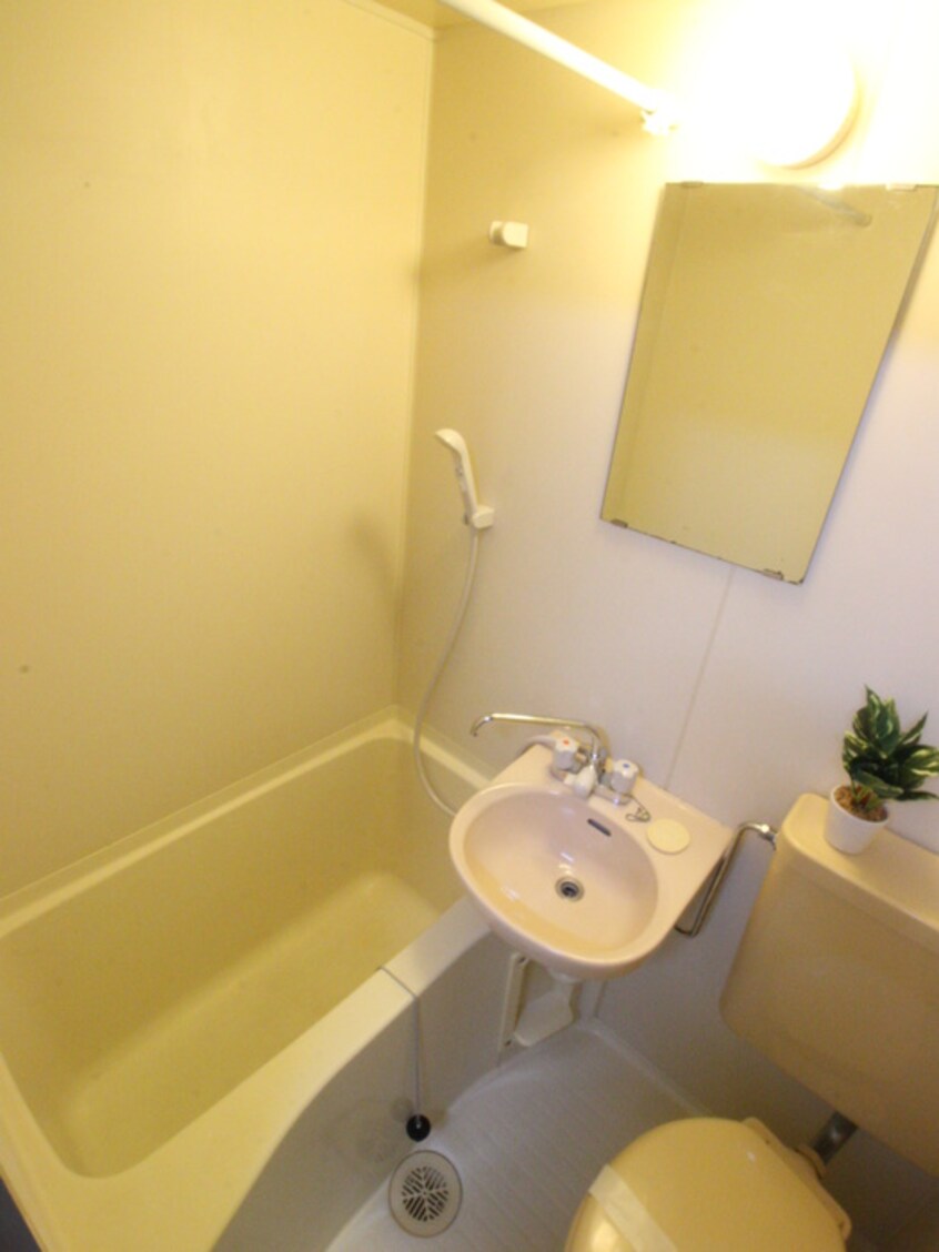 バス／シャワールーム等 ハイツ６２