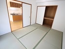 居室 ドミール和泉府中
