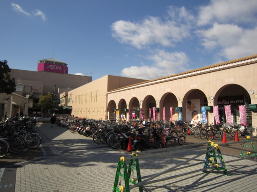 イオン(スーパー)まで1100m ドミール和泉府中