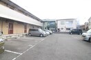 駐車場 エルメゾン長曽根