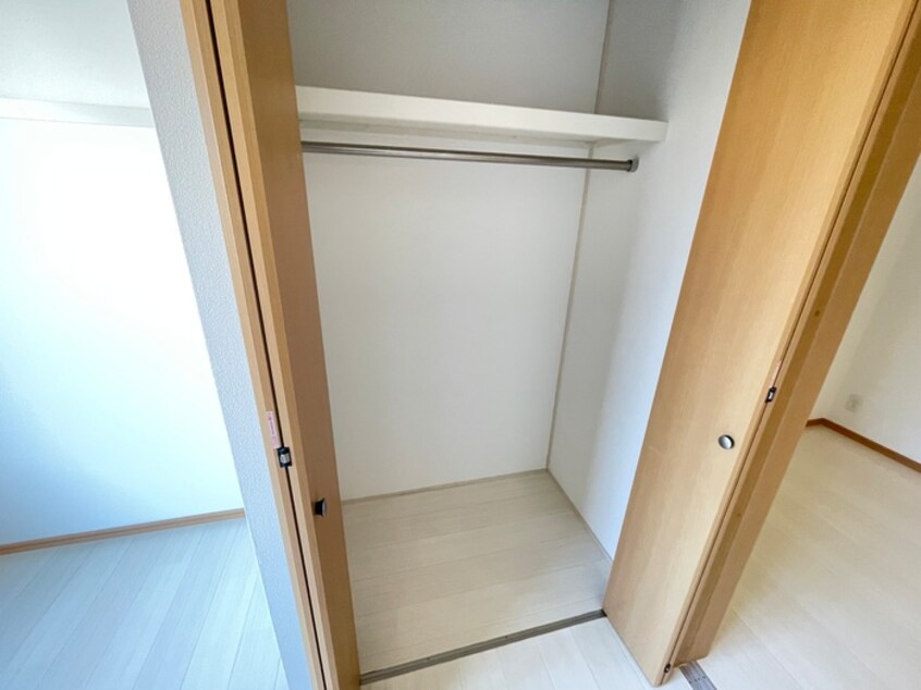 収納 エルメゾン長曽根