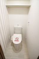 トイレ ローズコーポ新大阪８