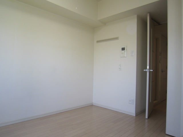 居室 プレサンス三宮東ｱﾙﾊﾞ-ﾅ(306）