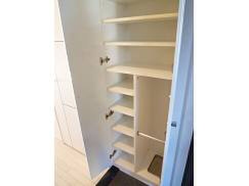 靴箱 プレサンス三宮東ｱﾙﾊﾞ-ﾅ(306）