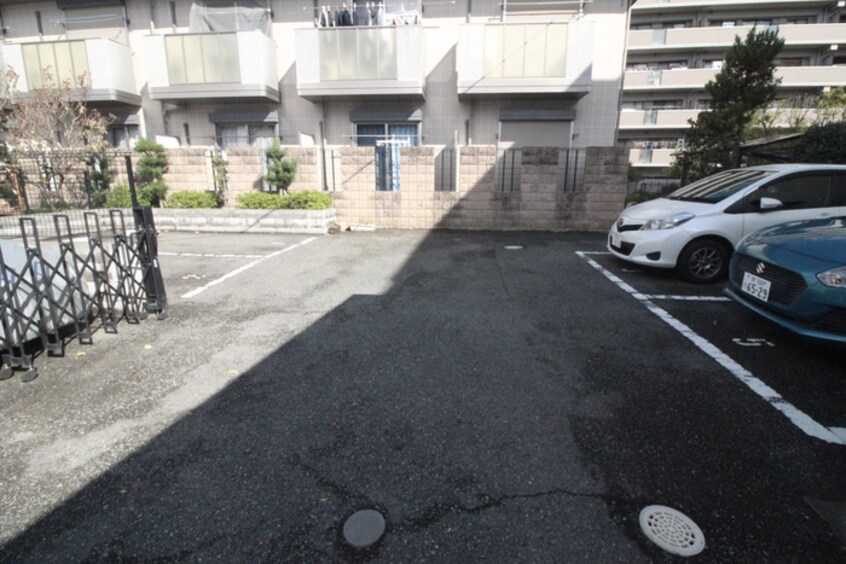 駐車場 アネックスＮＡＮＩＷＡ