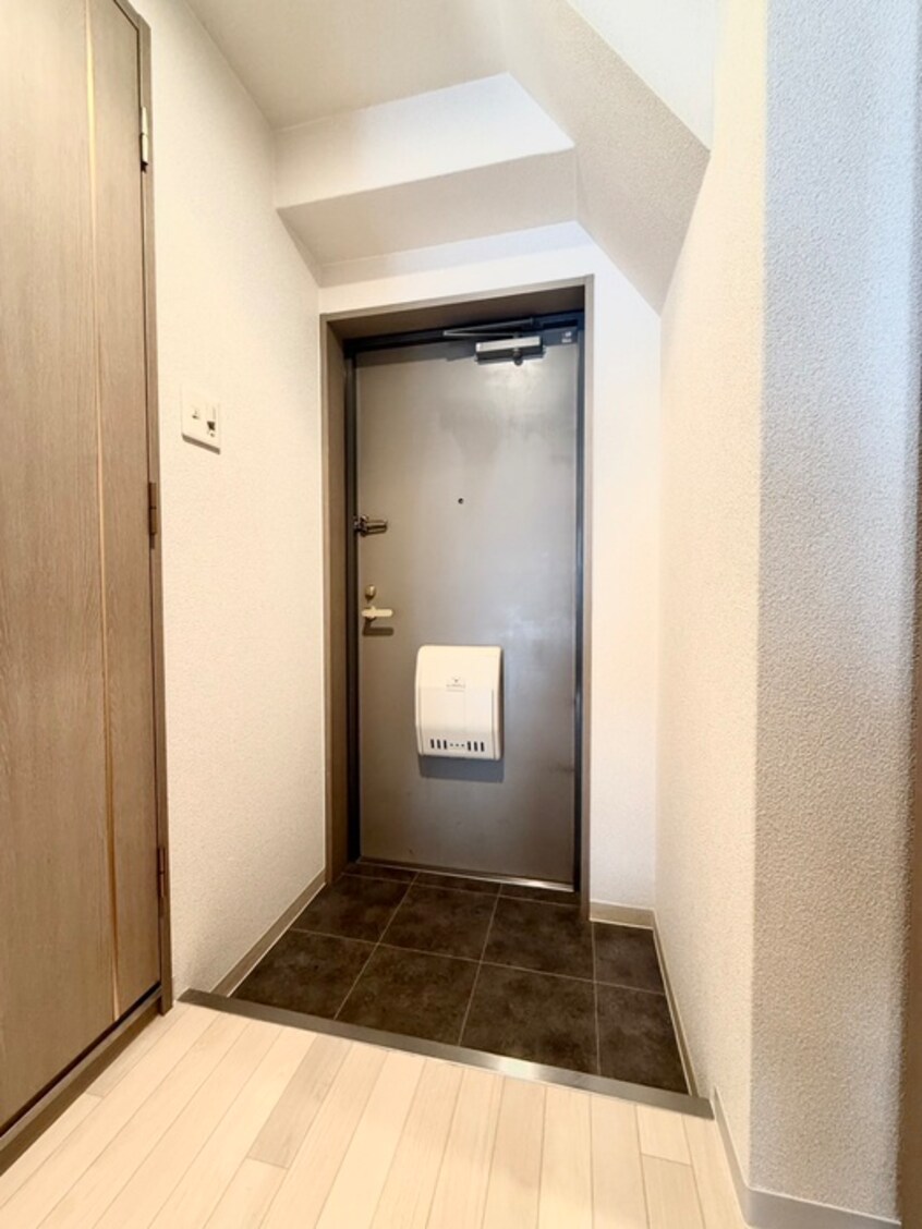玄関 メゾンルージュ・小橋