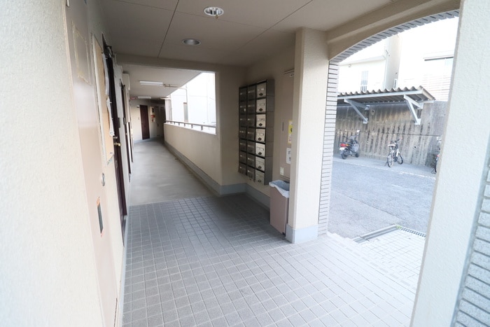 エントランス部分 箕面セントラルハイツ