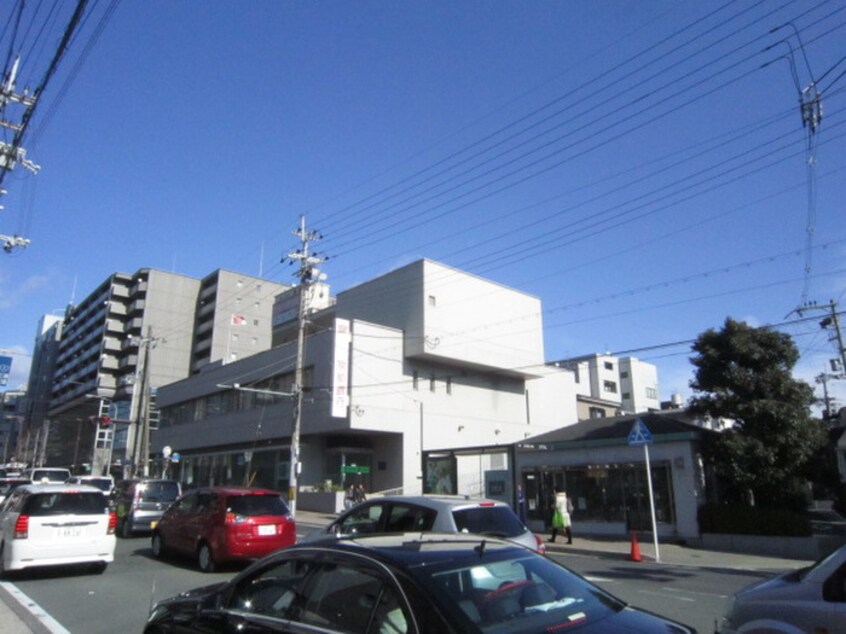 京都銀行(銀行)まで379m ラグゼ山科