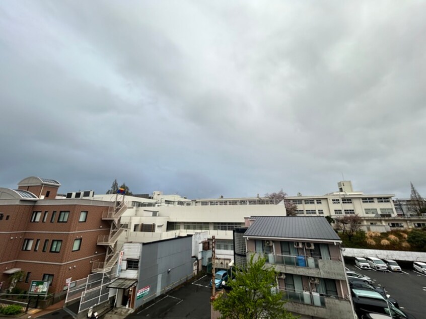 室内からの展望 カステル・ル－ク千里星ヶ丘