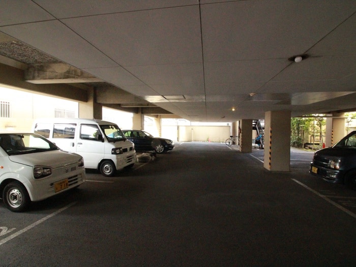 駐車場 サンリット