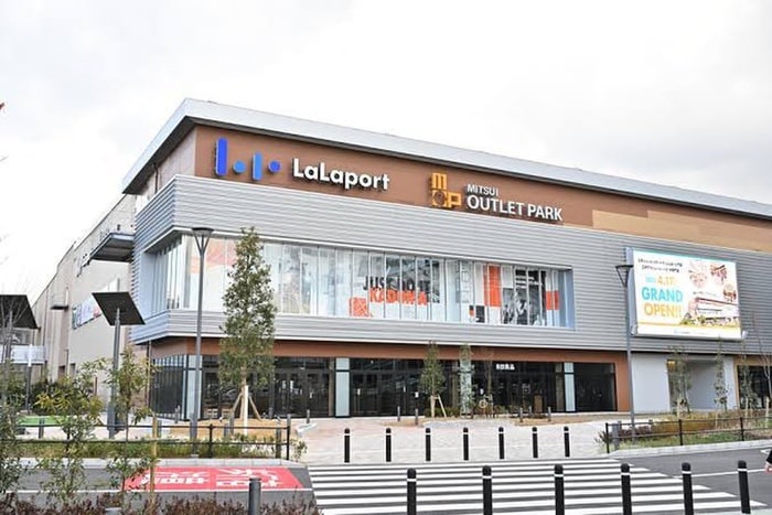 ららぽーと門真(ショッピングセンター/アウトレットモール)まで2200m ロータリーマンション松月町