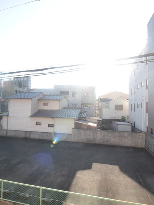 室内からの展望 コロル淡路