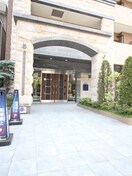 エントランス部分 ﾌﾟﾚｻﾝｽ新大阪ｸﾚｽﾀ(1104)