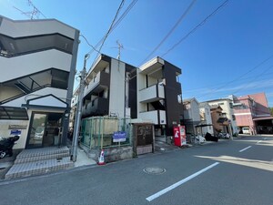 ルマンド１号館