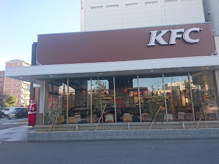ケンタッキーフライドチキン長田中央大通店(ファストフード)まで370m フジパレス長田ノース