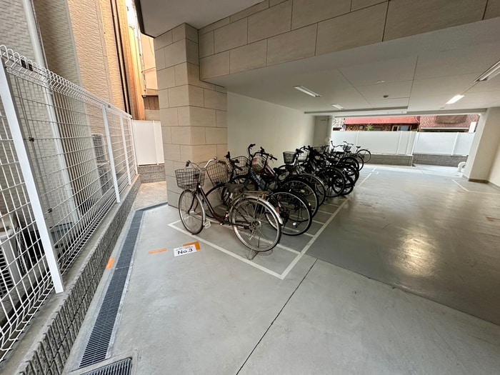 駐輪場 Pエンシンビル