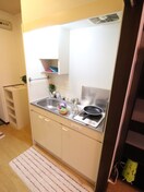 キッチン ラウンドテーブル