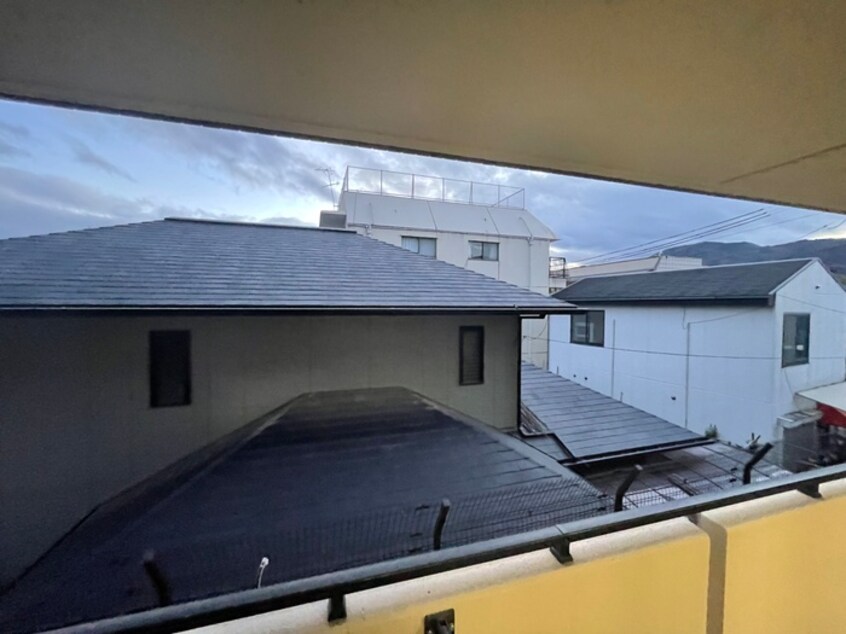 室内からの展望 クリスタルコ－ト清荒神