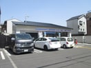ローソン仁和寺街道店(コンビニ)まで221m ネストル