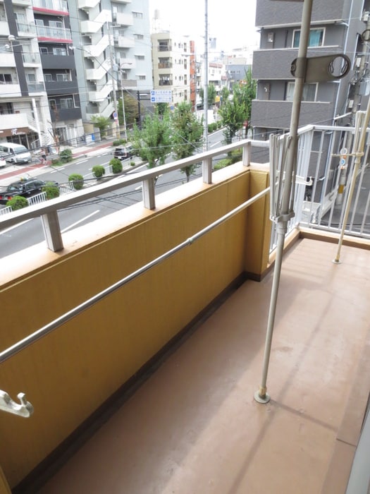 ベランダ・バルコニー ビー・フラット