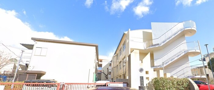 神戸市立宮本小学校(小学校)まで120m ピュアハイツ