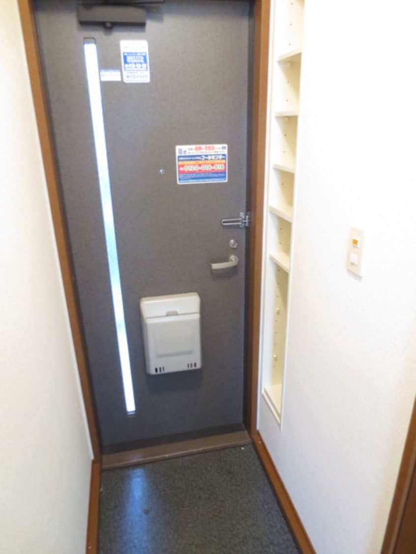 玄関 レトアアルバ