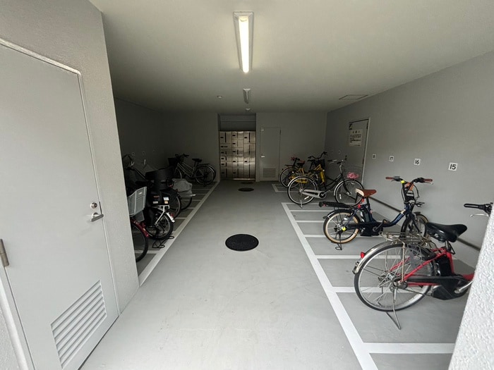 駐輪場 グラン・プラ－ス