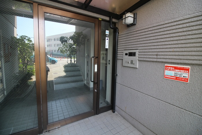 エントランス部分 ツイン西尾B